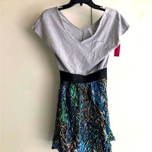 NEW Junior Girl’s Dress